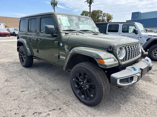 Used 2024 Jeep Wrangler Unlimited Sahara AWD/4WD image 3