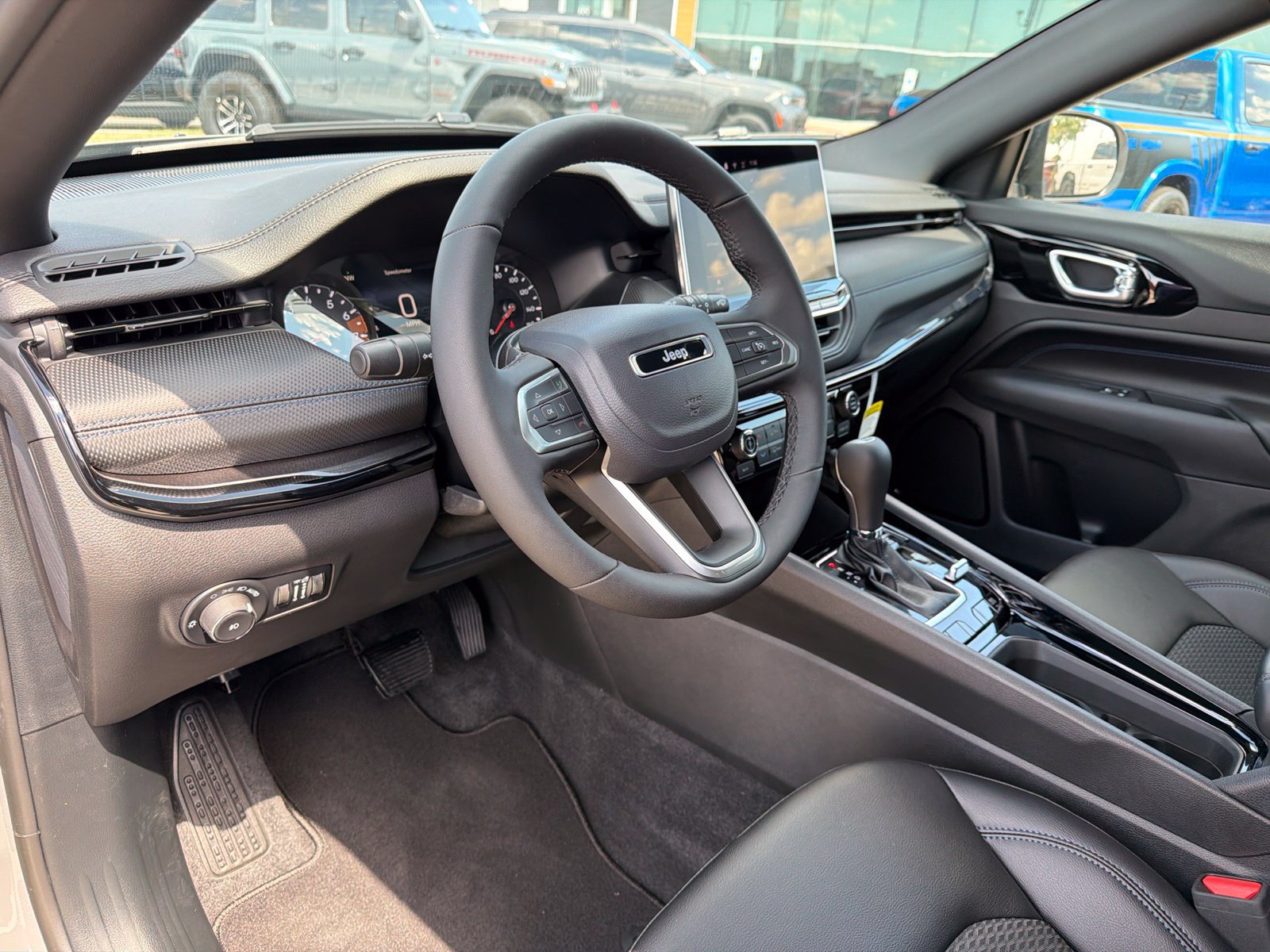 New 2026 Jeep Compass Latitude AWD/4WD image 10