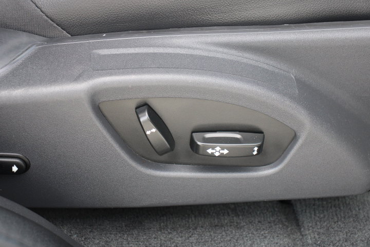 Used 2015 Volvo XC60 T5 Premier w/ Protection Package image 21