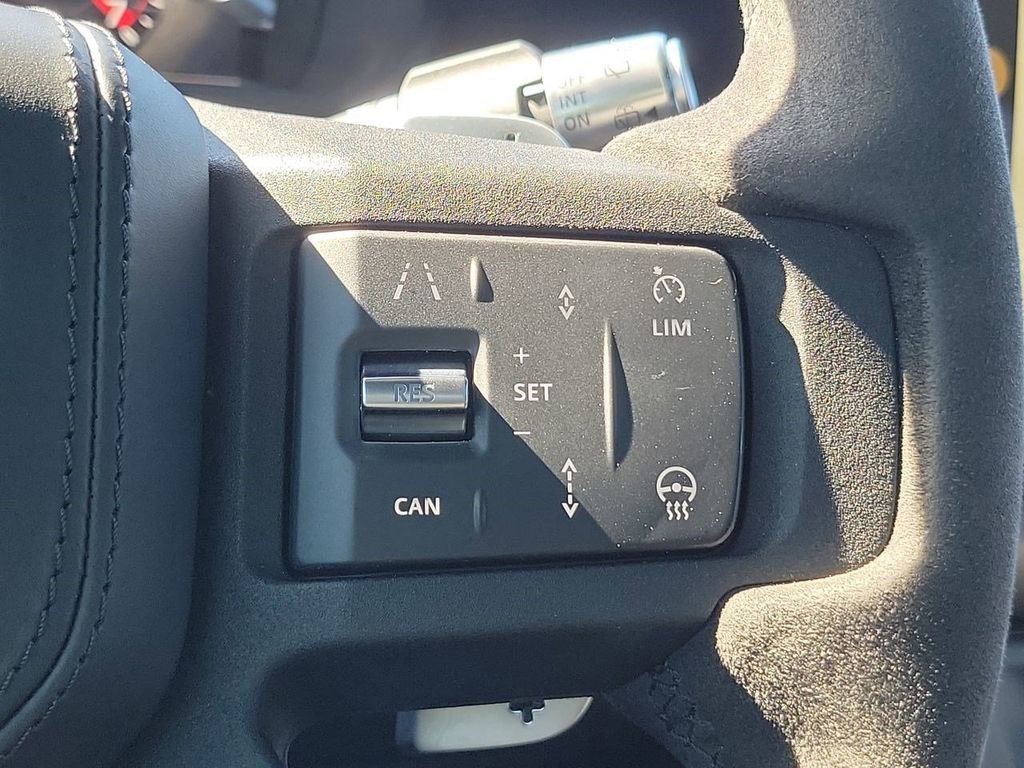 Used 2022 Land Rover Defender 110 V8 image 35