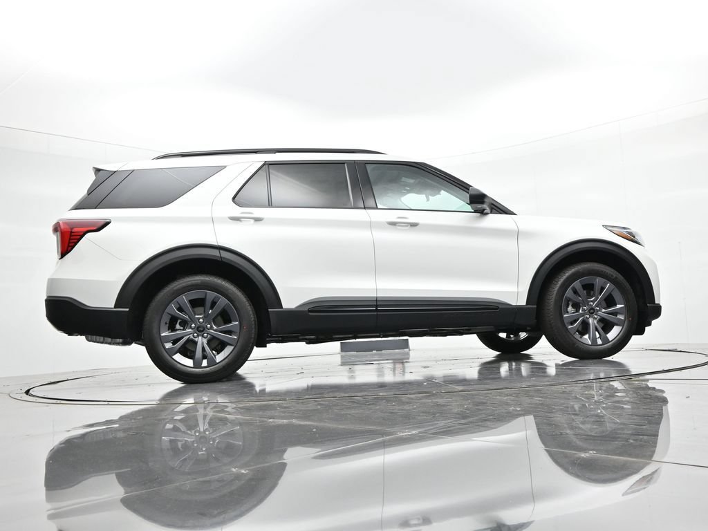 New 2026 Ford Explorer Active w/ Active Comfort Package AWD/4WD image 23