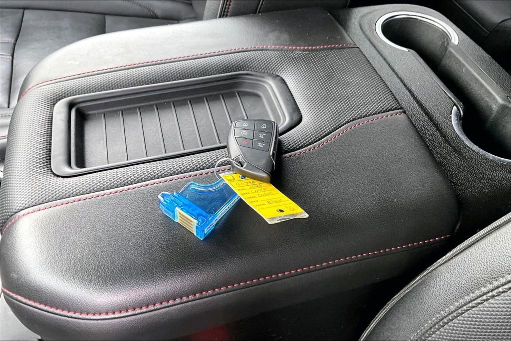 Used 2023 Chevrolet Tahoe RST AWD/4WD image 32