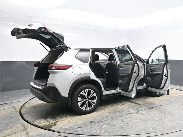 Used 2023 Nissan Rogue SV image 38