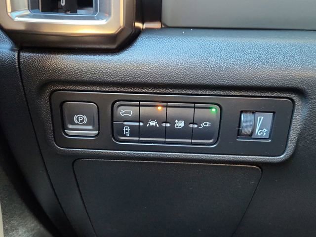 Used 2024 GMC Hummer EV 3X AWD/4WD image 38