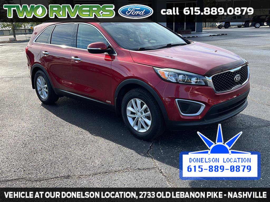 Used 2017 Kia Sorento AWD image 2