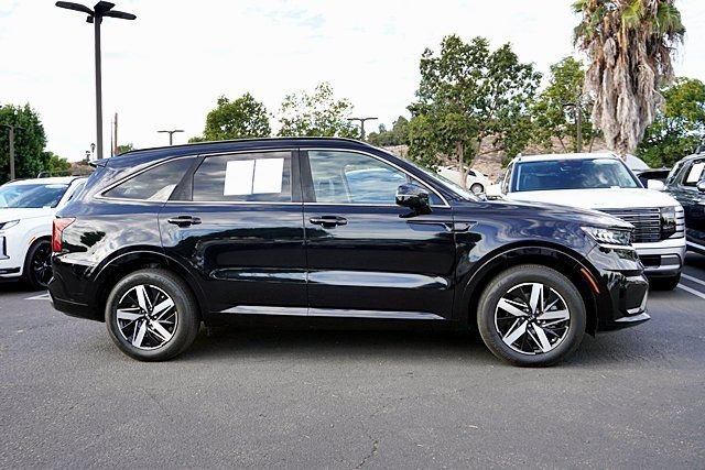 Used 2021 Kia Sorento S FWD image 3