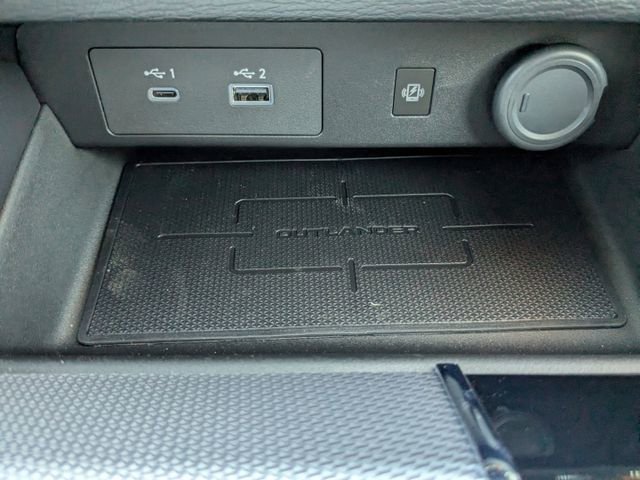 New 2025 Mitsubishi Outlander SEL image 22