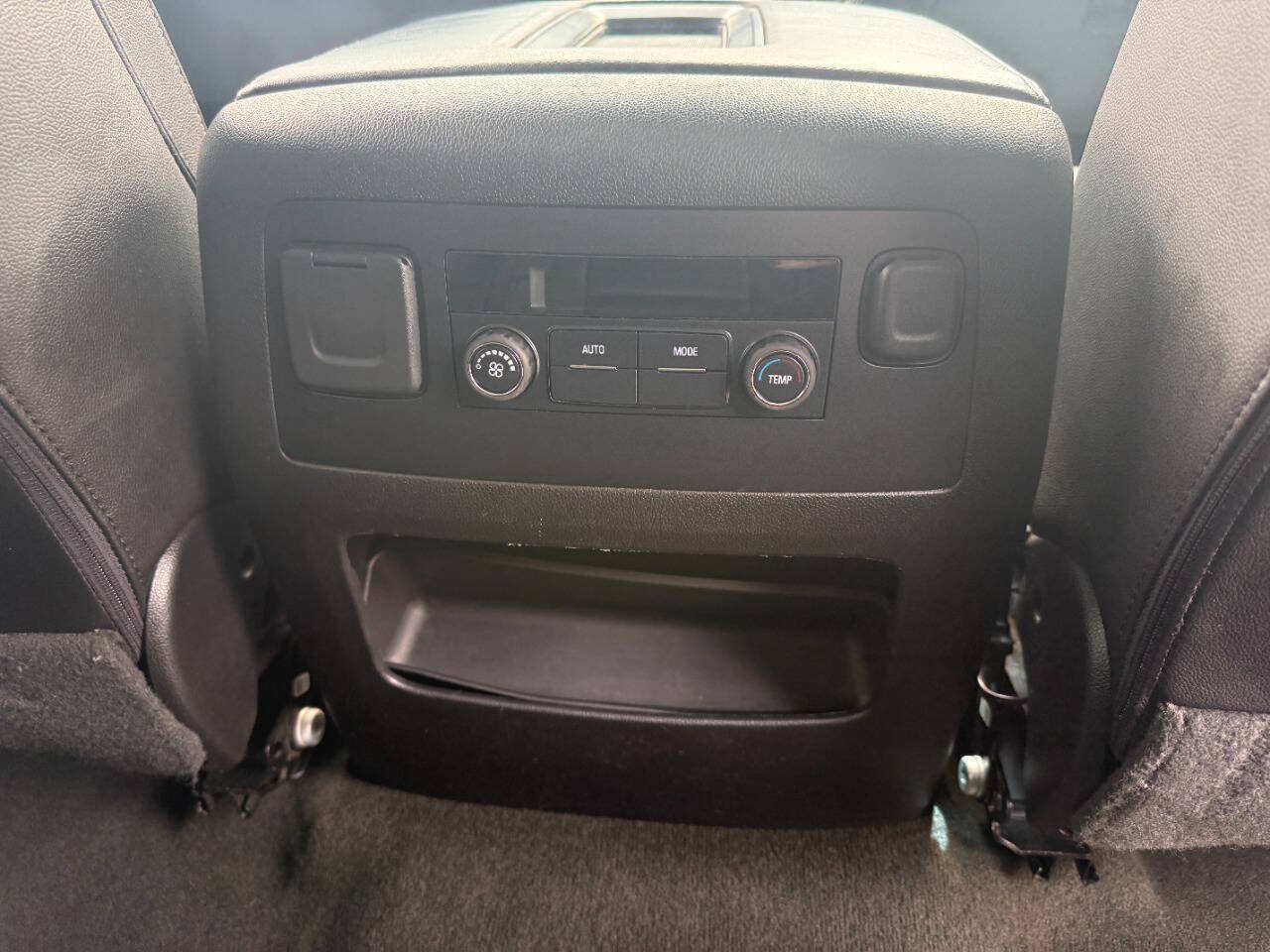 Used 2016 Chevrolet Tahoe LT AWD/4WD image 34