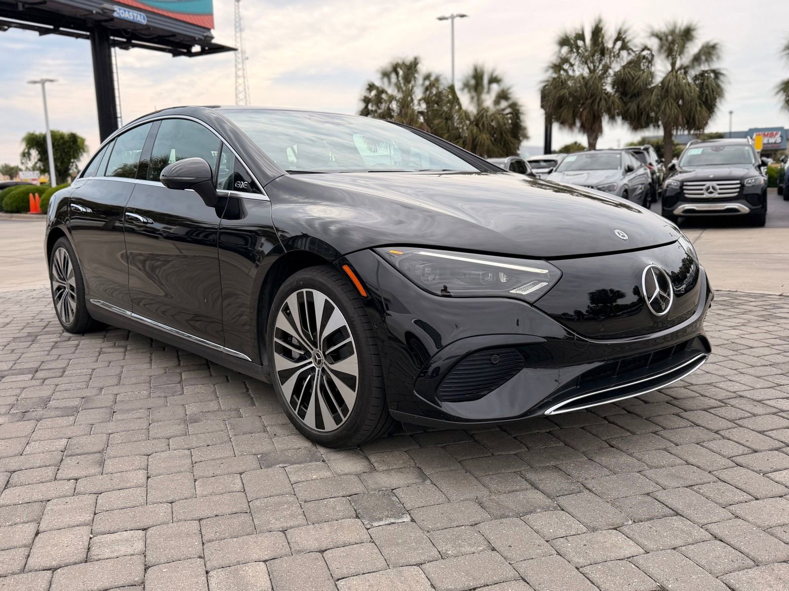 Used 2023 Mercedes-Benz EQE 350+ Sedan image 7
