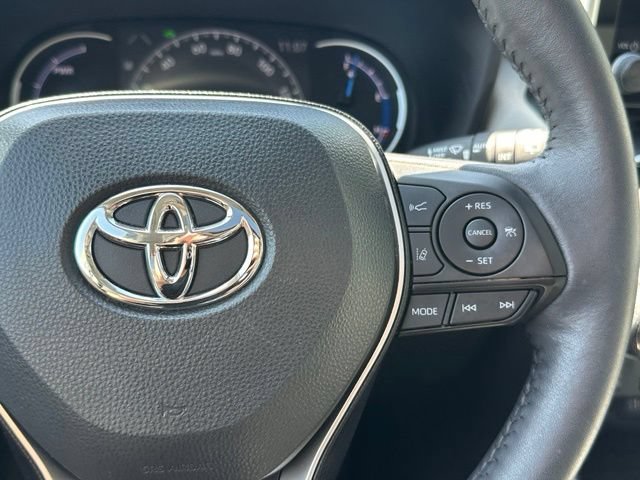 Used 2023 Toyota RAV4 XLE Premium AWD/4WD image 23