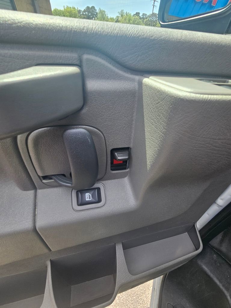 Used 2024 Chevrolet Express 2500 w/ Driver Convenience Package image 14