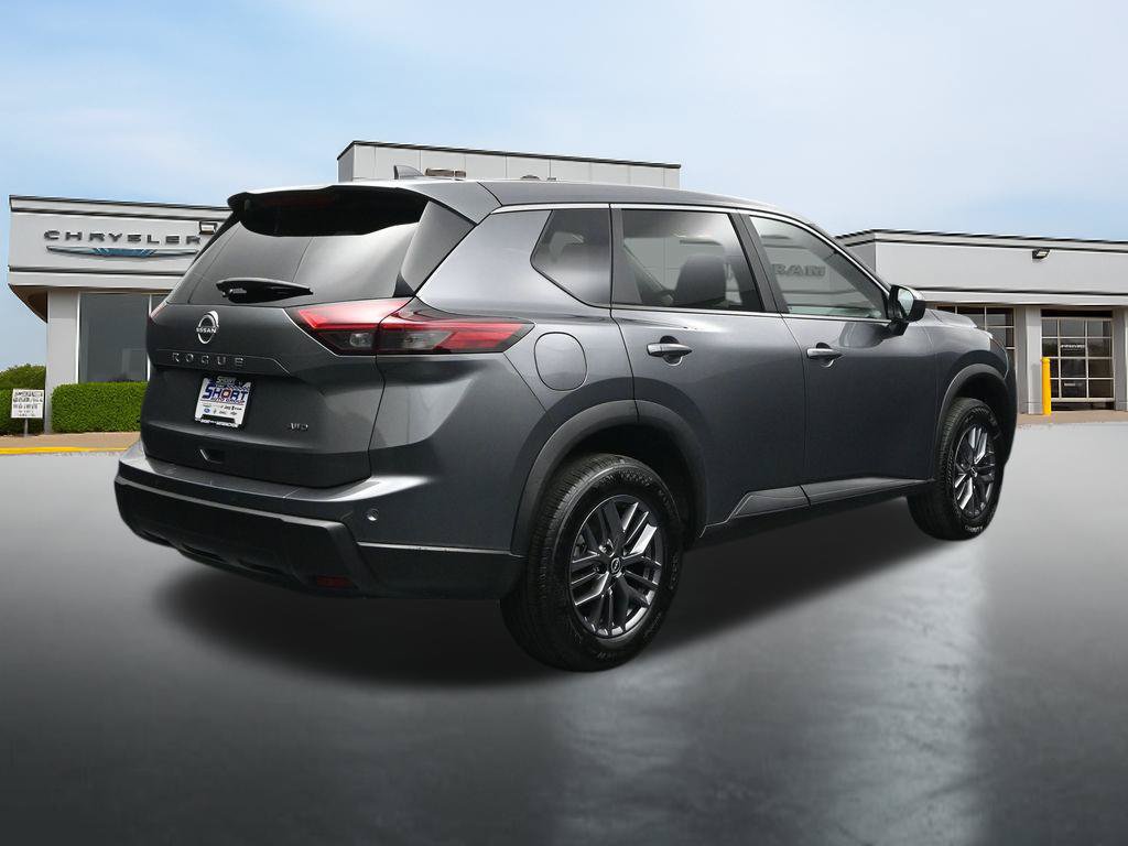 Used 2026 Nissan Rogue SV AWD/4WD image 5