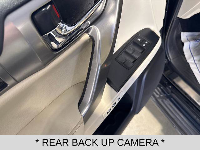 Used 2022 Lexus GX 460 Premium w/ Premium Package image 11