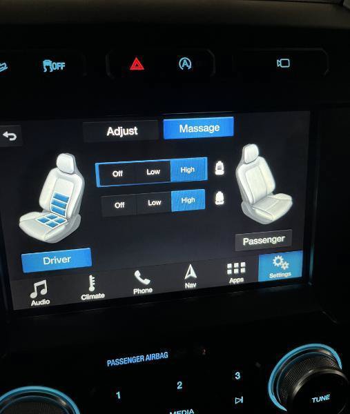 Used 2018 Ford F150 Platinum w/ Equipment Group 701A Luxury AWD/4WD image 42
