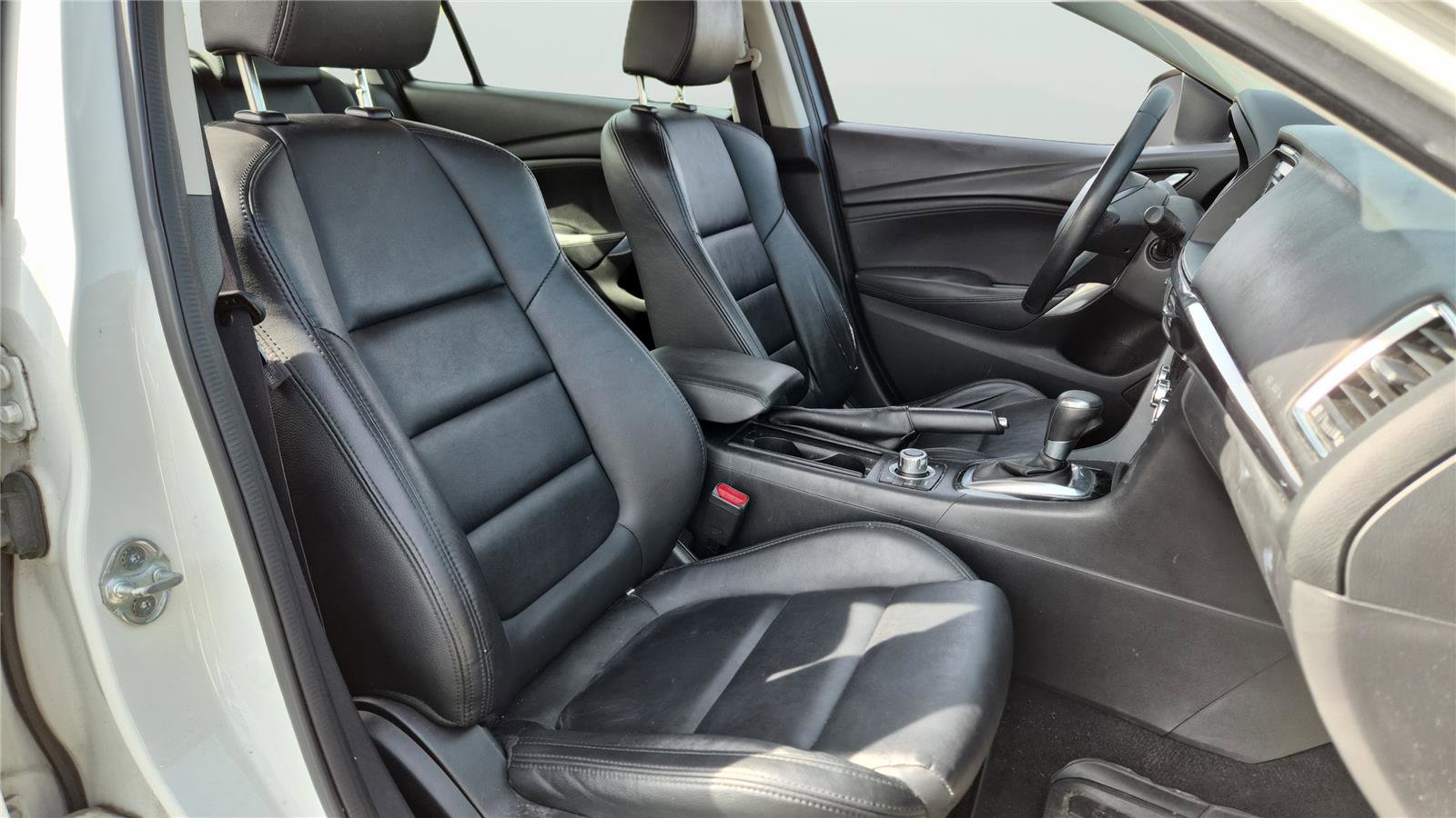 Used 2015 MAZDA MAZDA6 Touring image 14