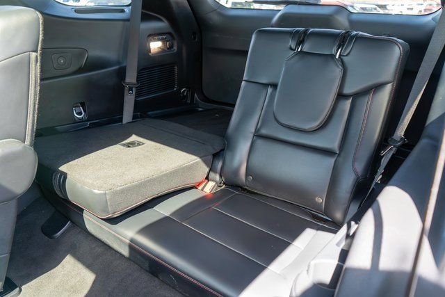 Used 2025 Ford Explorer ST image 12
