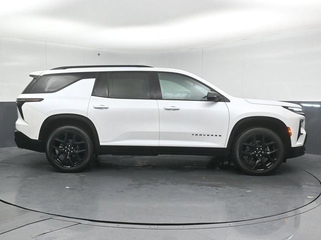 Used 2024 Chevrolet Traverse RS w/ LPO, Floor Liner Package image 8