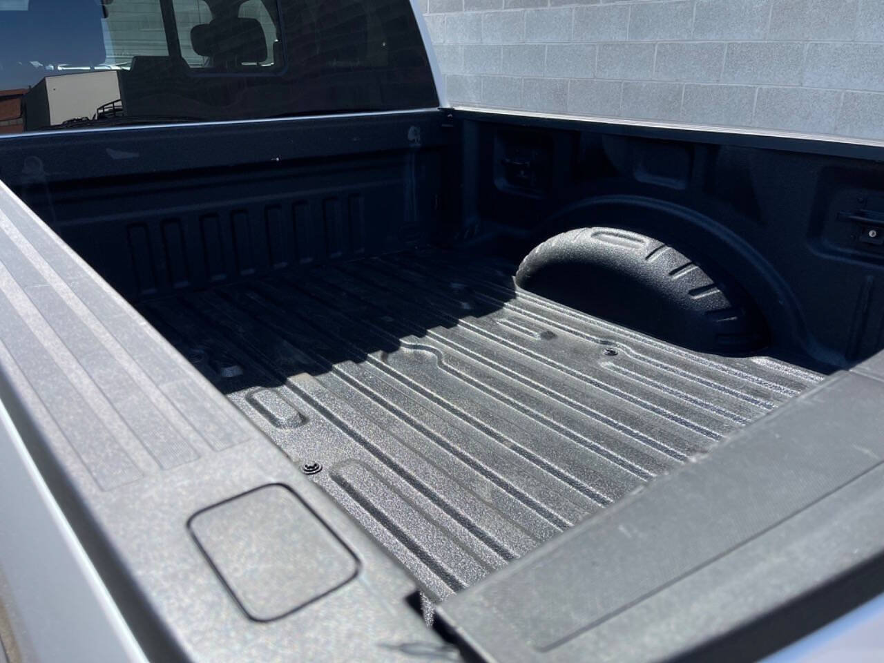 Used 2019 Ford F350 Platinum w/ Platinum Ultimate Package AWD/4WD image 28