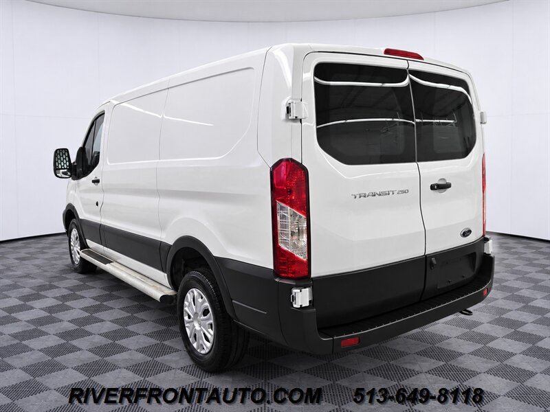 Used 2025 Ford Transit 250 Low Roof w/ Exterior Upgrade Package RWD image 3