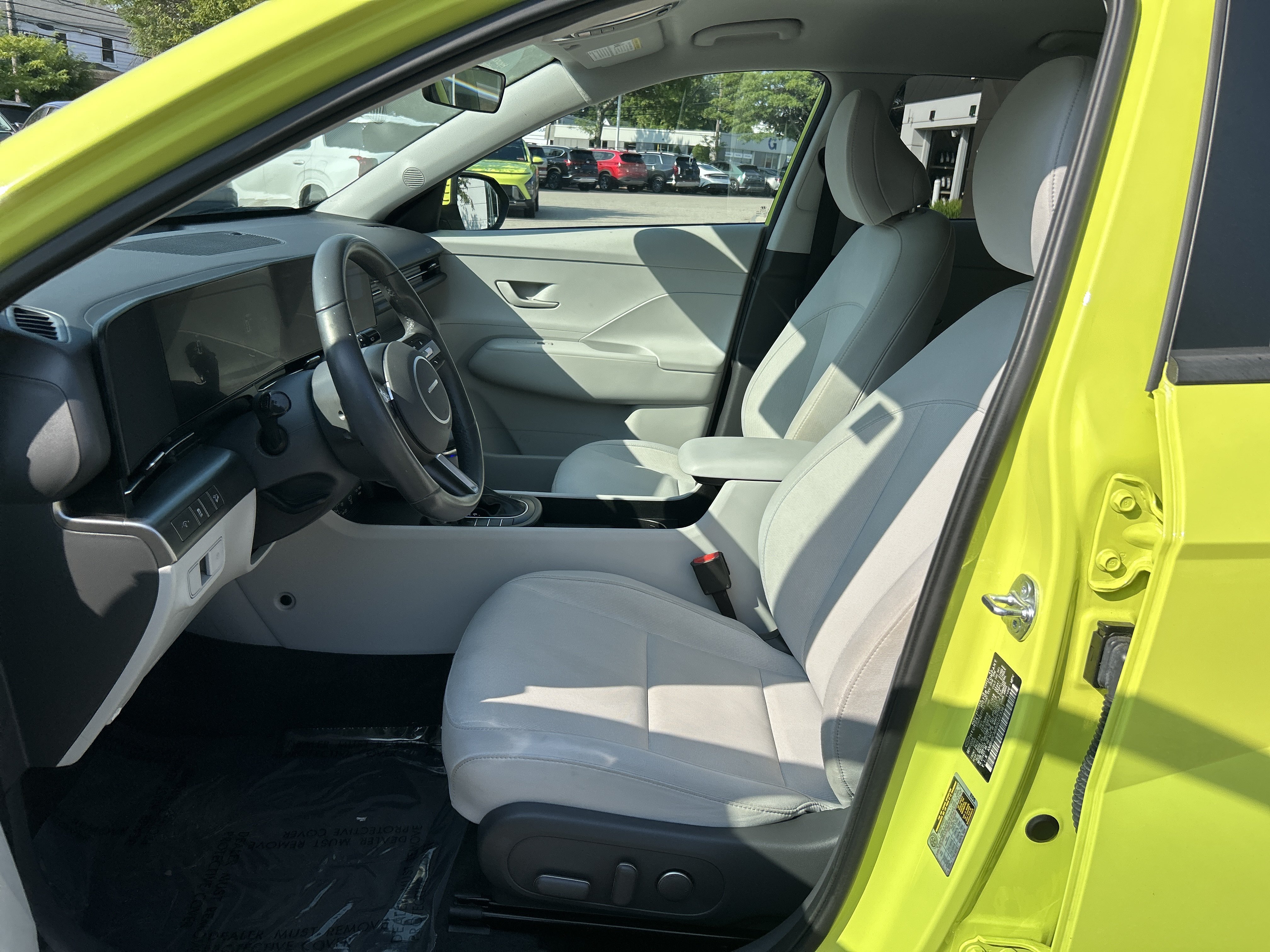 Certified 2025 Hyundai Kona SEL AWD/4WD image 14