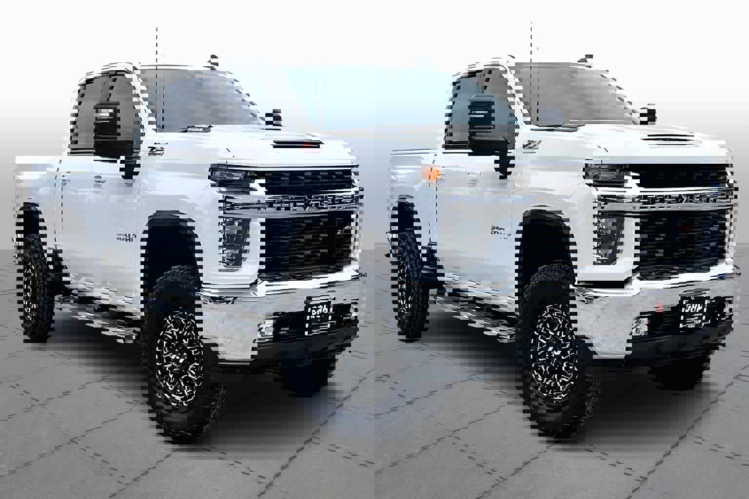 Used 2022 Chevrolet Silverado 2500 LT w/ Convenience Package image 3