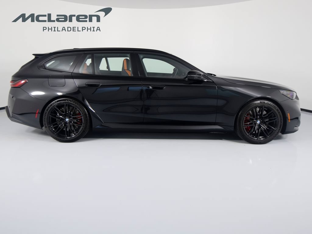 Used 2026 BMW M5 Touring AWD/4WD image 4
