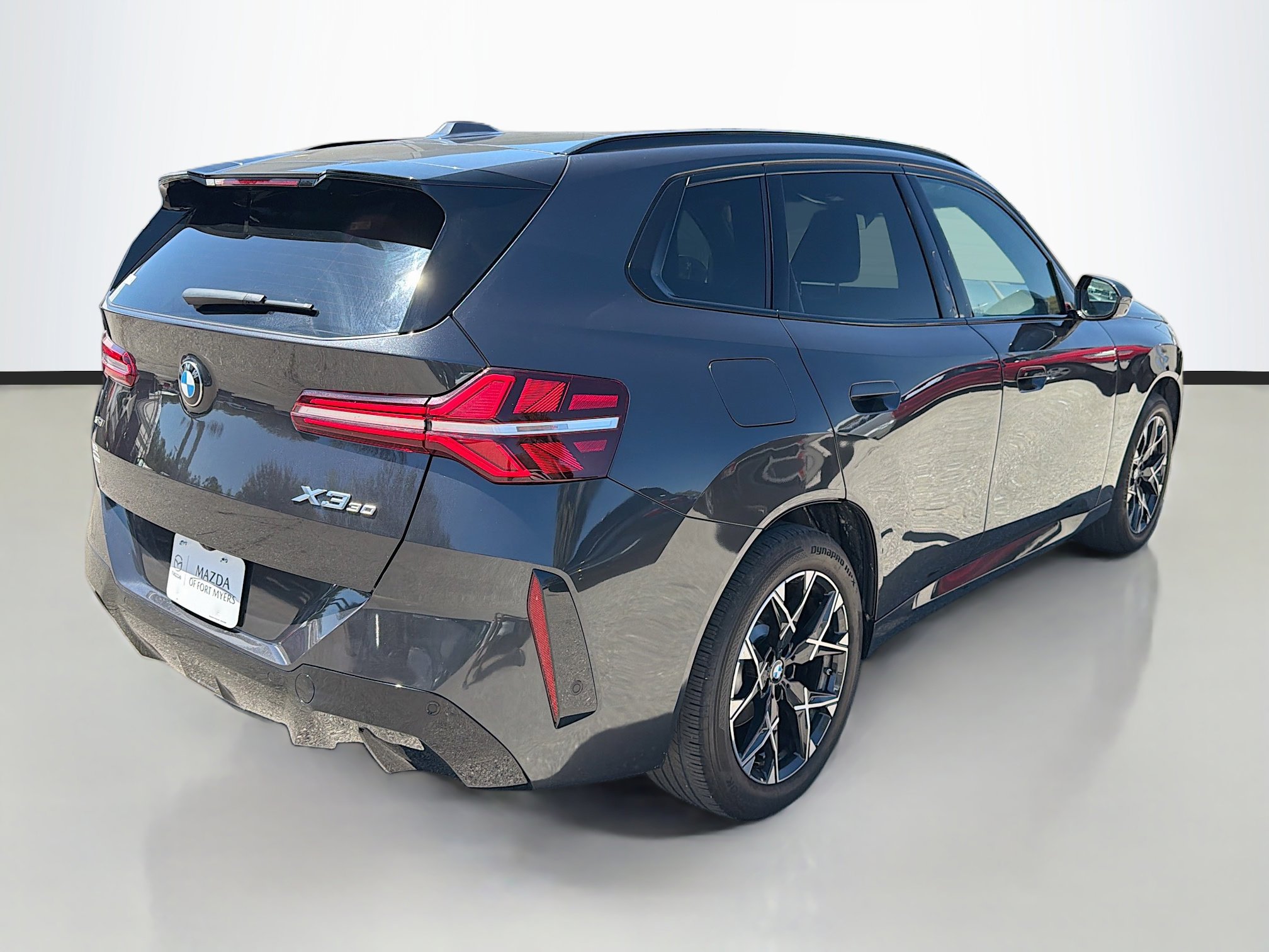 Used 2025 BMW X3 xDrive30i image 3
