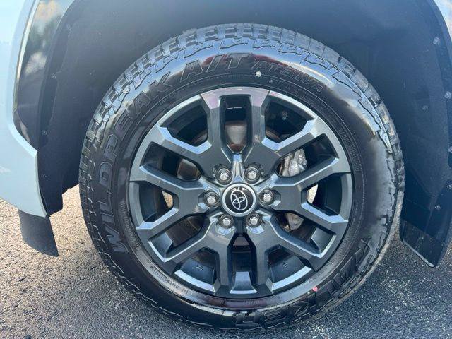 Certified 2023 Toyota Sequoia Platinum AWD/4WD image 12