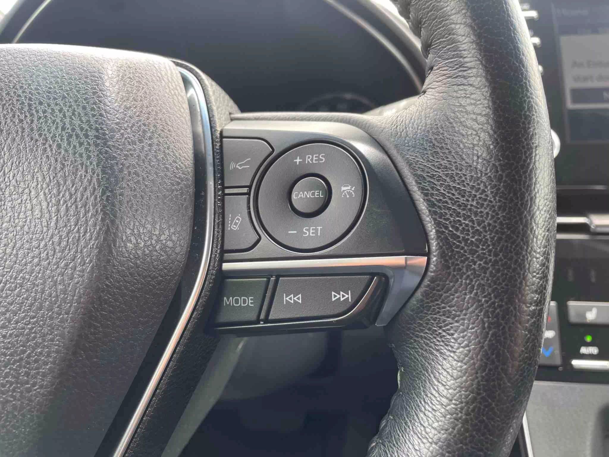 Used 2019 Toyota Avalon XLE image 33