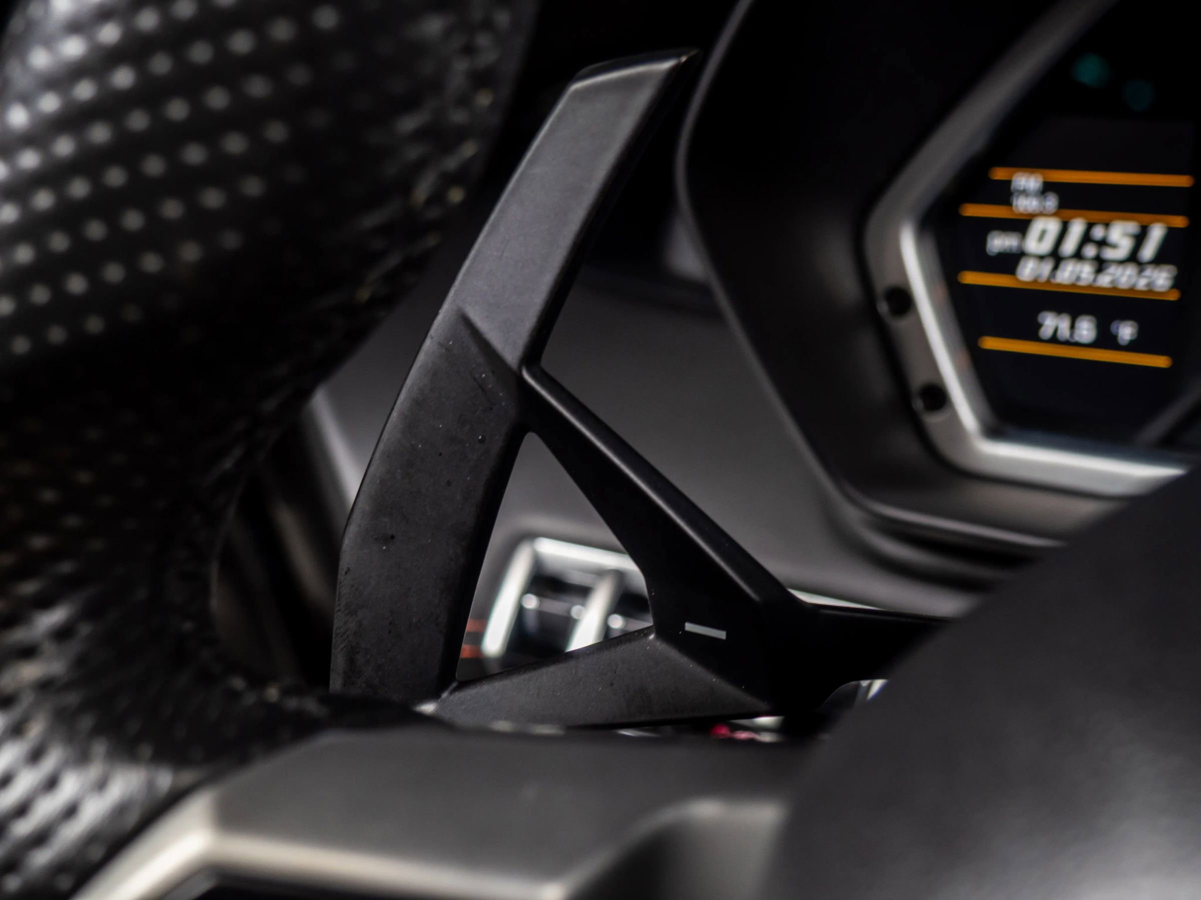 Used 2014 Lamborghini Aventador LP 700-4 image 35