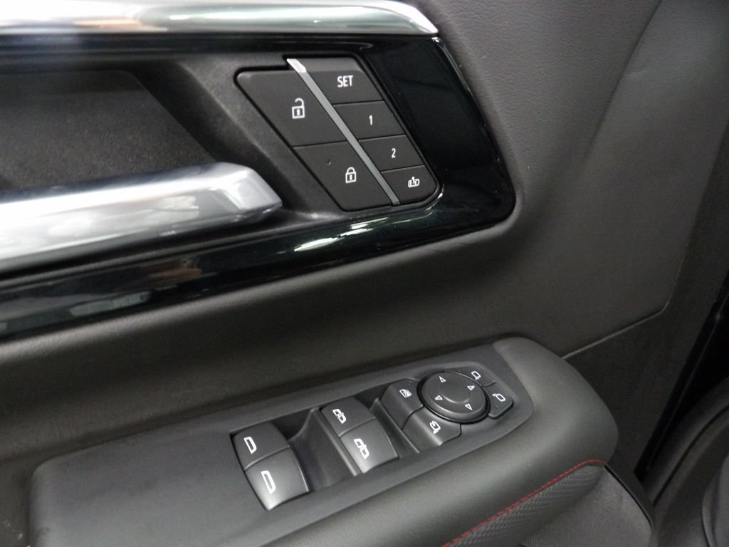 Used 2026 Chevrolet Suburban RST w/ Comfort Package AWD/4WD image 64
