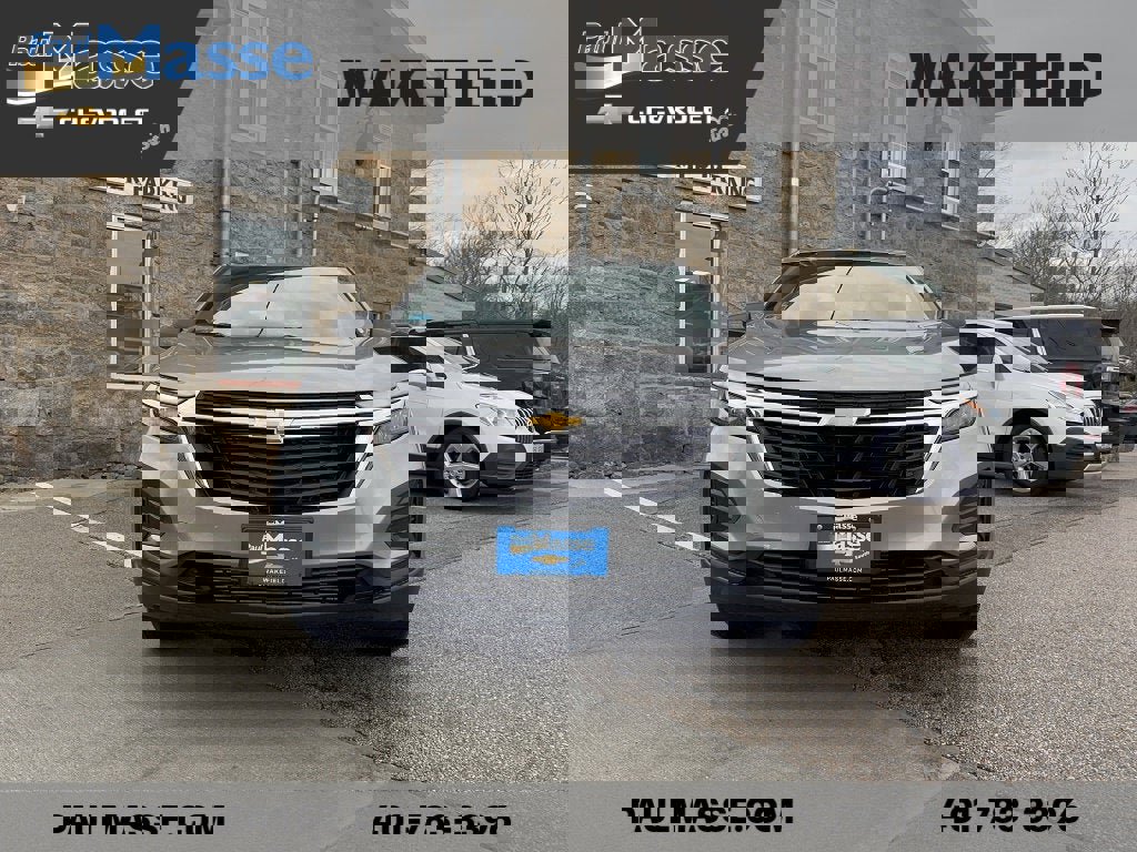 Used 2024 Chevrolet Equinox LS w/ LS Convenience Package image 2