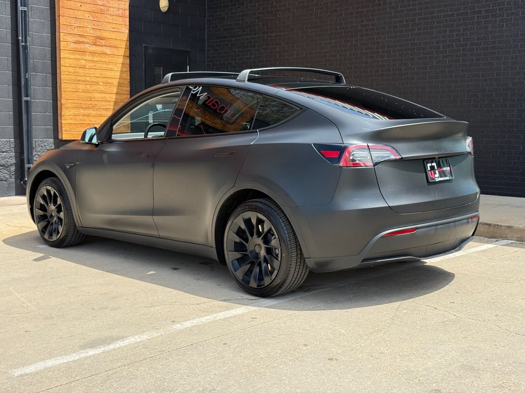 Used 2023 Tesla Model Y Long Range AWD/4WD image 16