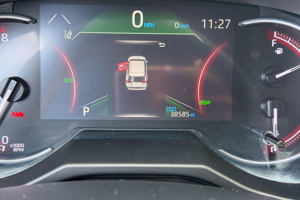 Used 2023 Toyota RAV4 XLE Premium image 18