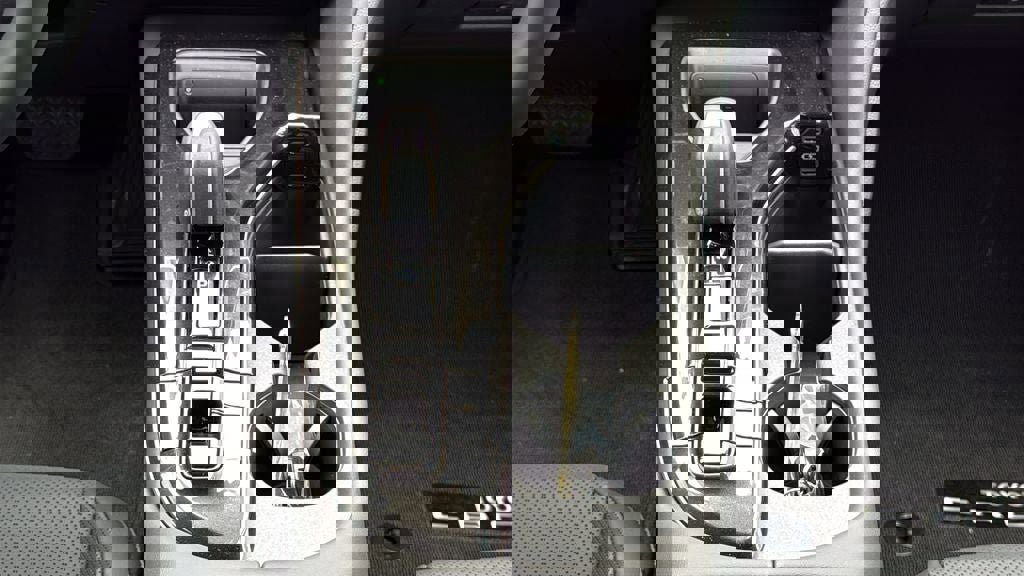 New 2026 Toyota Crown Signia image 26