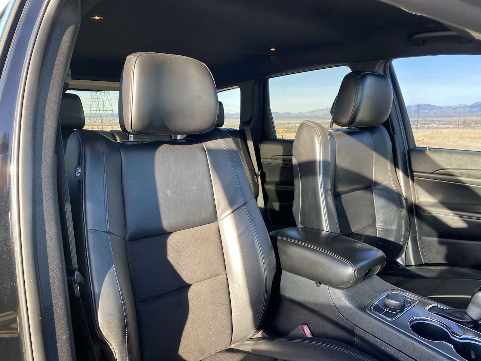 Certified 2020 Jeep Grand Cherokee Laredo w/ Quick Order Package 2BN North image 17