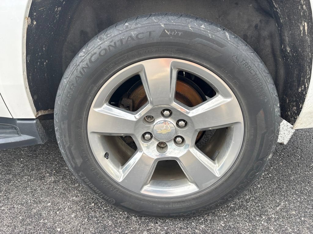Used 2018 Chevrolet Suburban LT AWD/4WD image 6