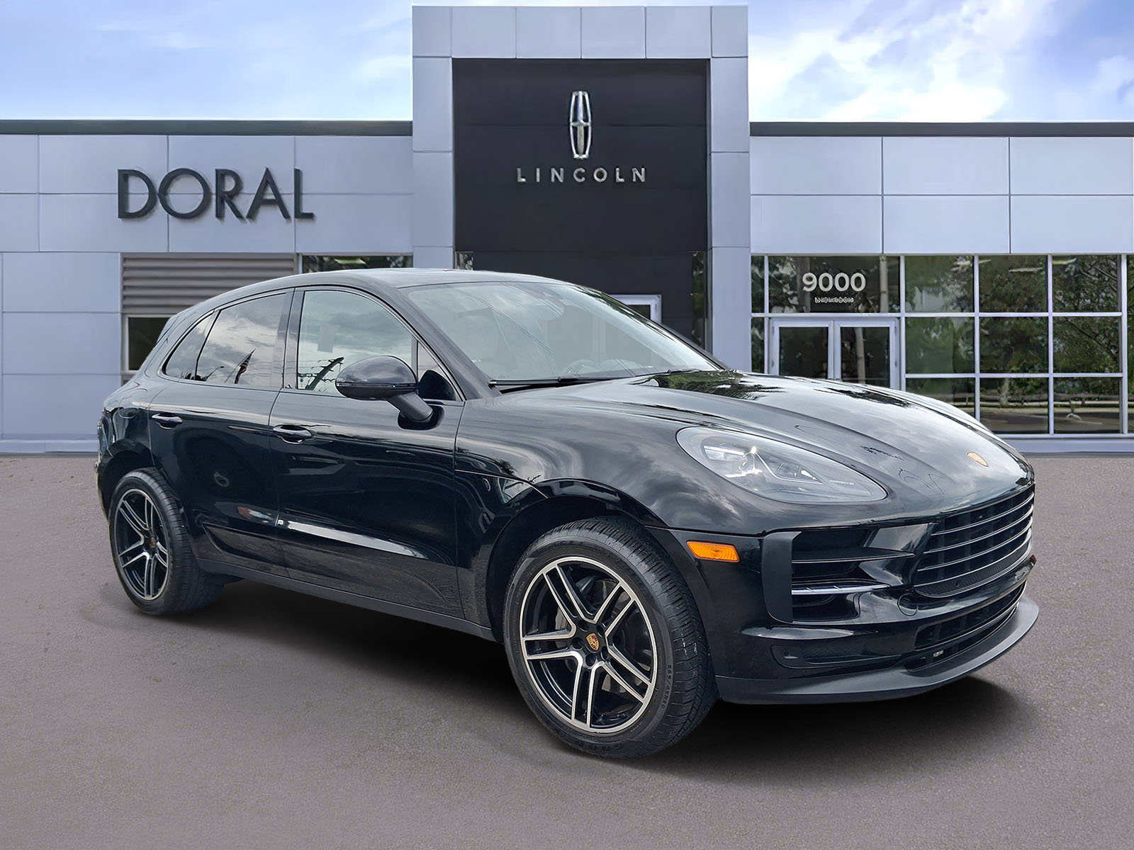 Used 2019 Porsche Macan S AWD/4WD image 1
