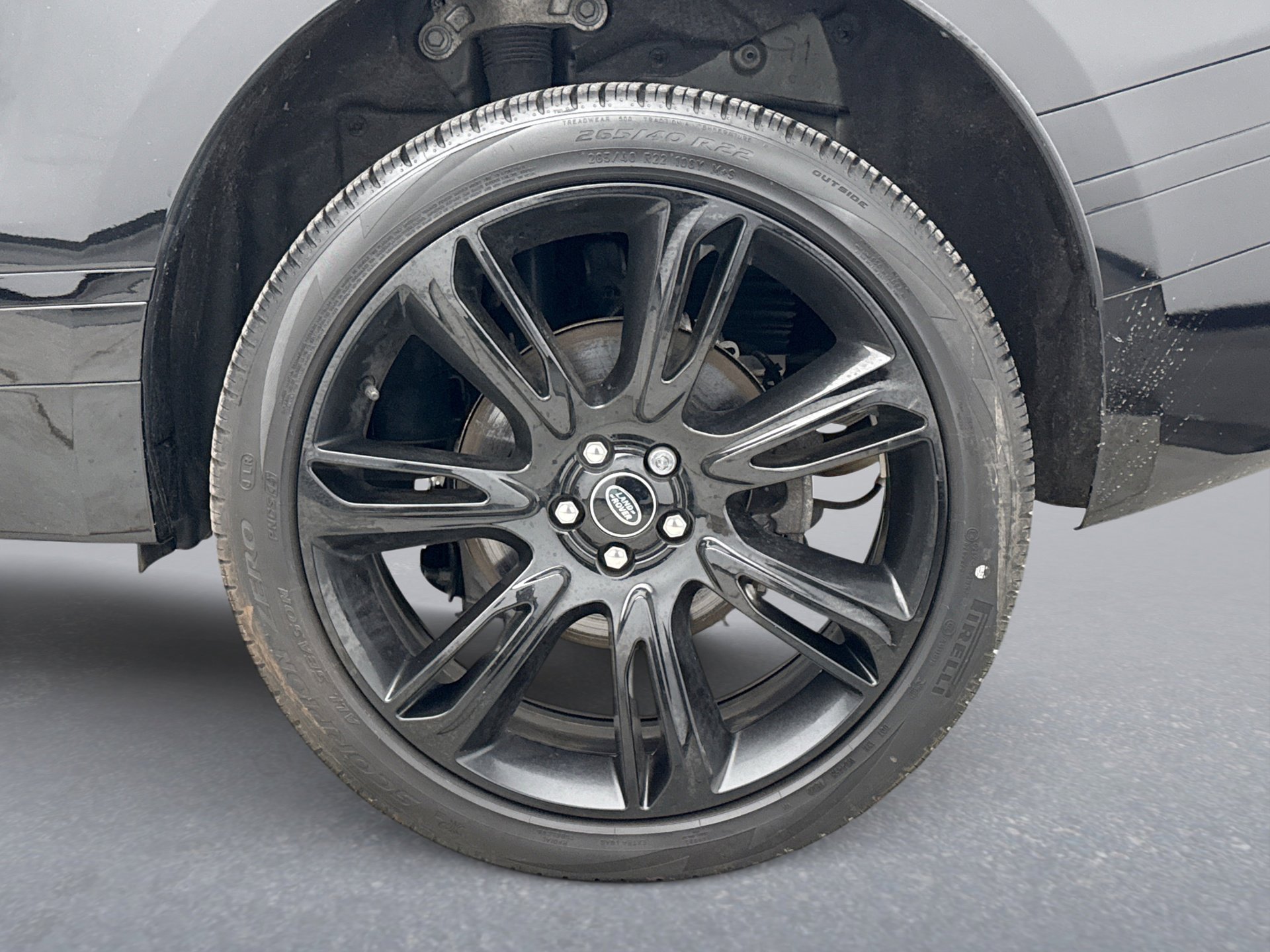 Used 2023 Land Rover Range Rover Velar R-Dynamic S image 27