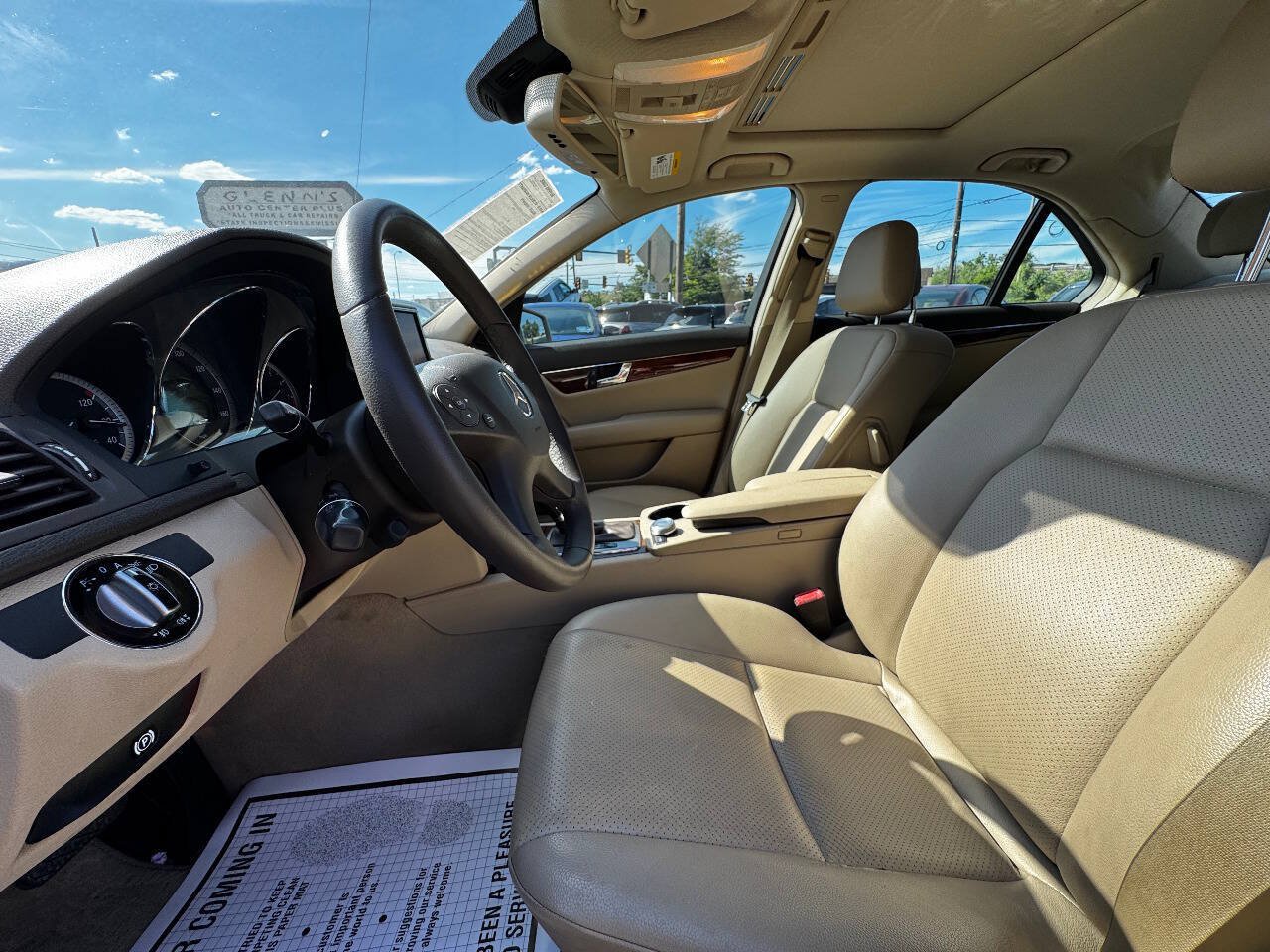 Used 2010 Mercedes-Benz C 300 4MATIC Sedan image 10