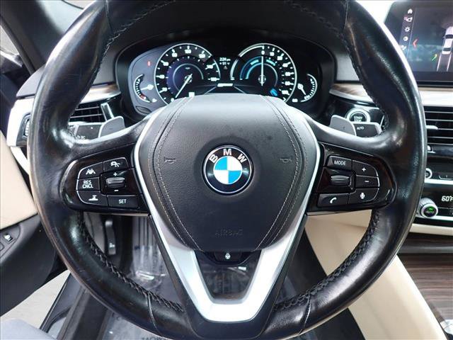 Used 2019 BMW 530e xDrive AWD/4WD image 13