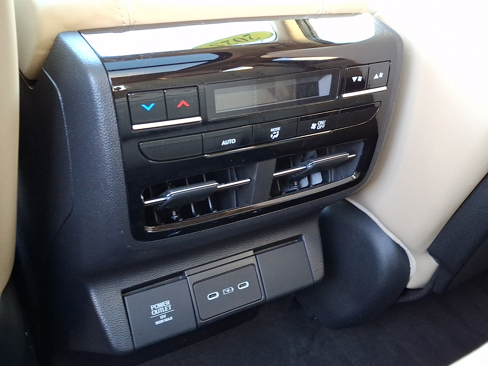 Used 2025 Acura MDX w/ Technology Package AWD/4WD image 11
