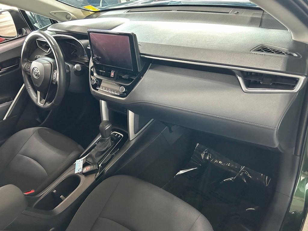 Used 2023 Toyota Corolla Cross LE w/ Moonroof Package FWD image 37