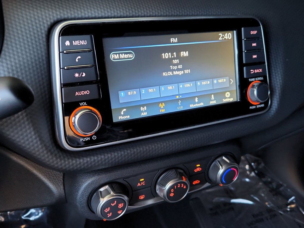 Used 2025 Nissan Kicks Play S FWD image 18
