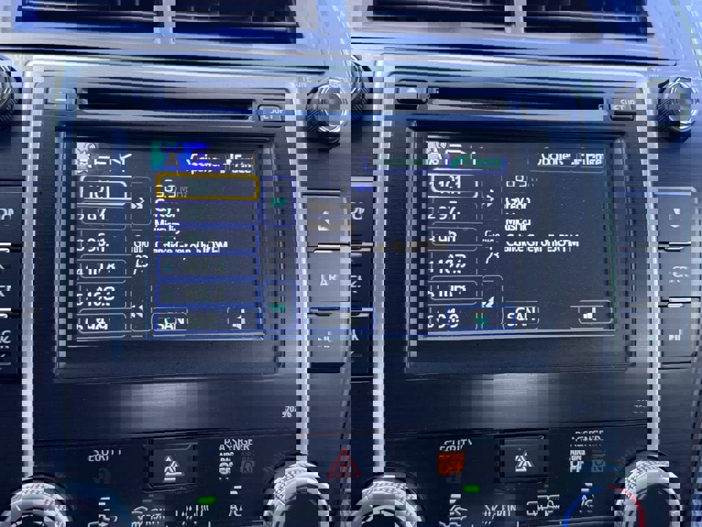 Used 2013 Toyota Camry SE image 22