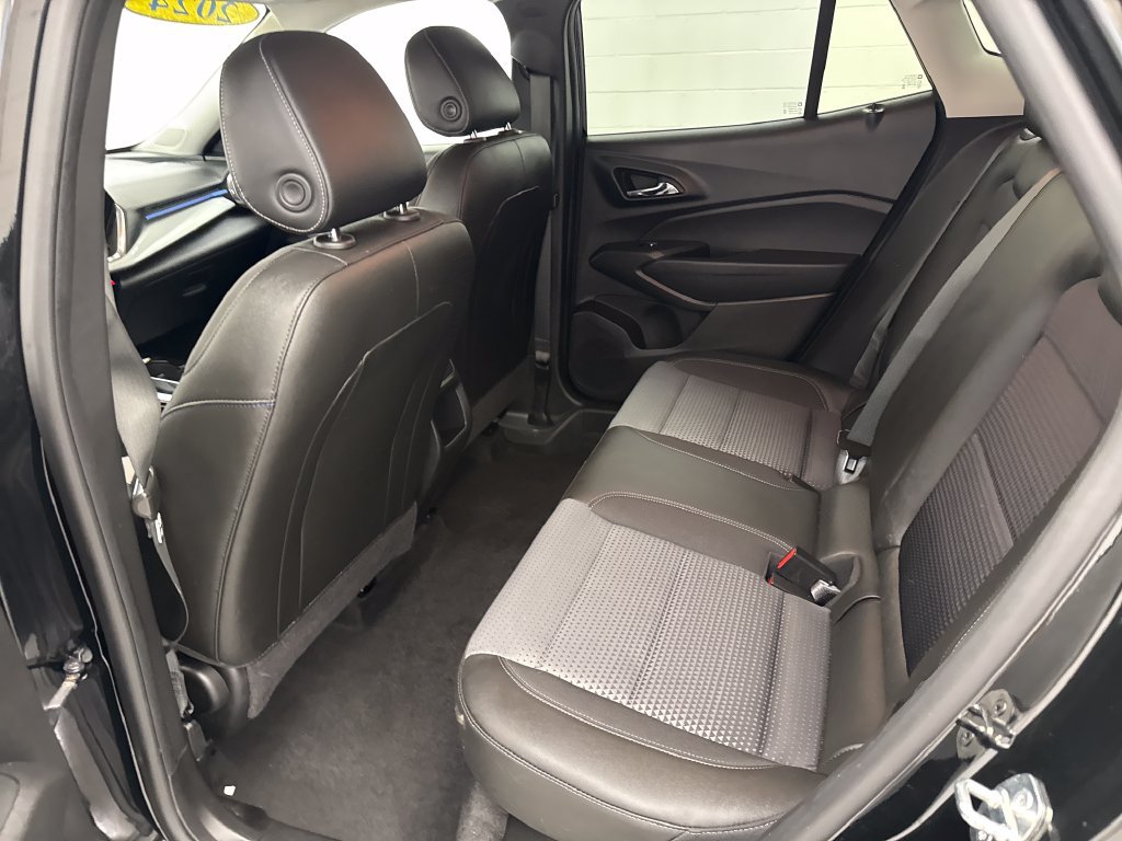 Used 2024 Chevrolet Trax LT w/ Driver Confidence Package FWD image 23