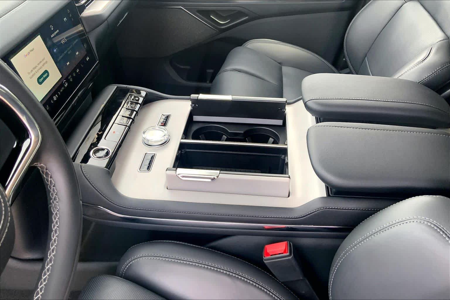 New 2026 Lincoln Navigator Reserve AWD/4WD image 7
