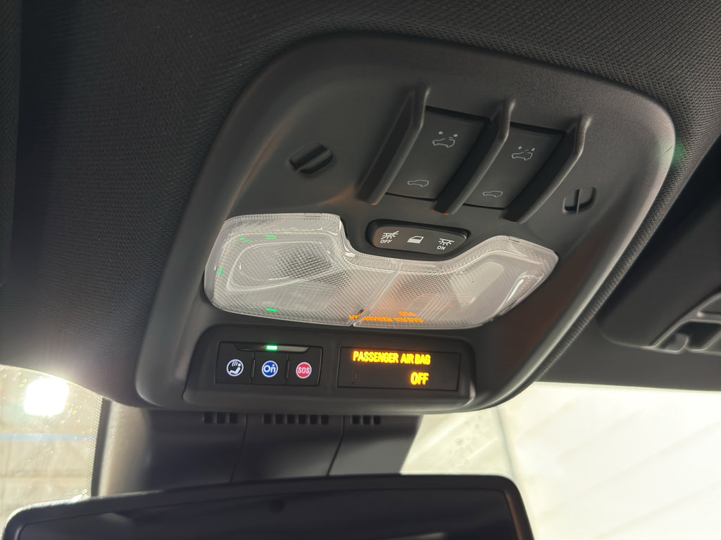 Used 2024 GMC Canyon AT4X image 37