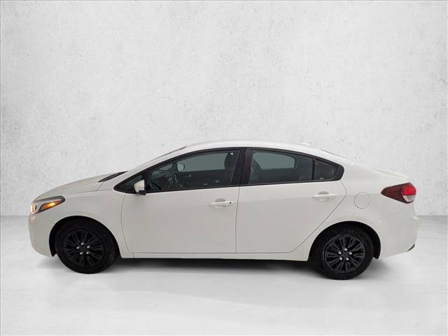 Used 2018 Kia Forte LX image 9