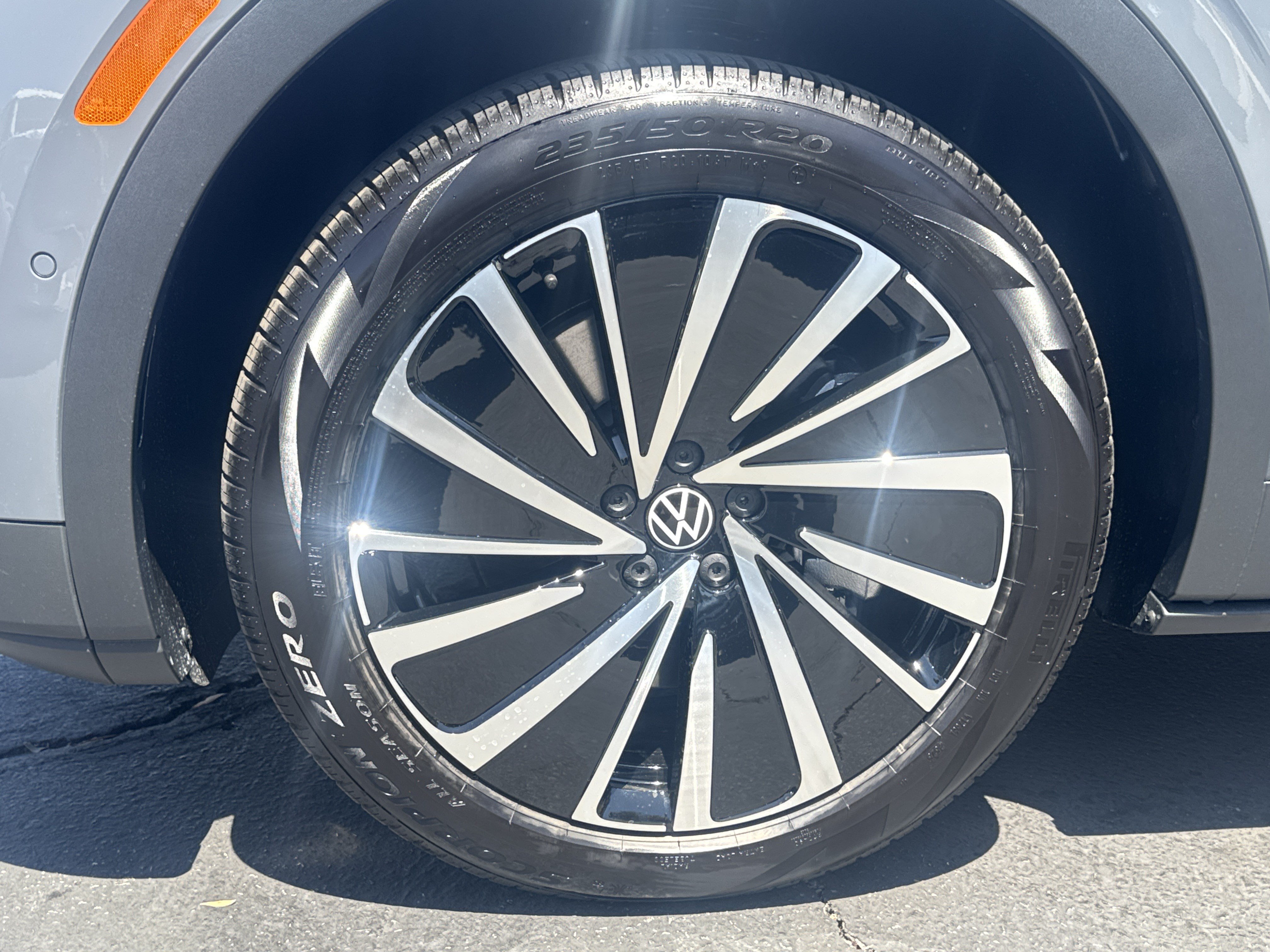 New 2026 Volkswagen ID.4 Pro AWD/4WD image 11